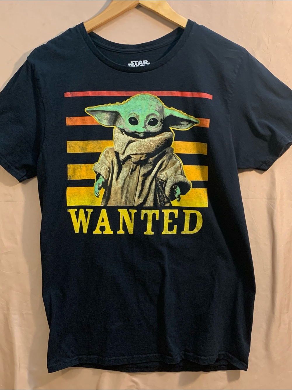 Grogu Baby Yoda T-Shirt Medium Star Wars The Mandalorian Wanted Official Merch